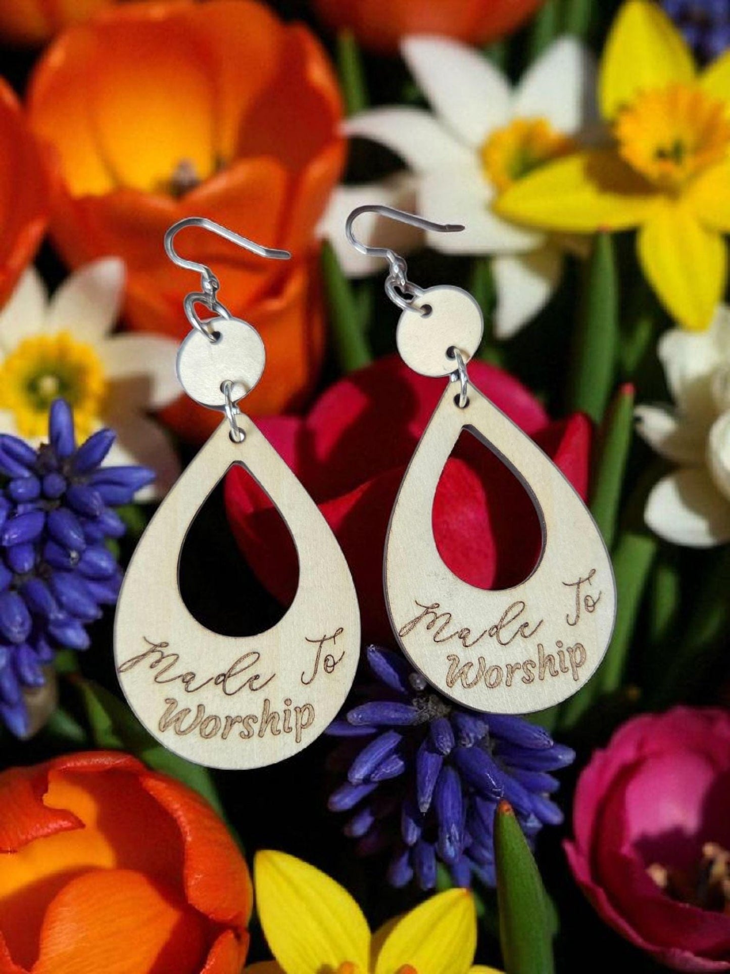 Made to Worship Earrings – Faith Jewelry