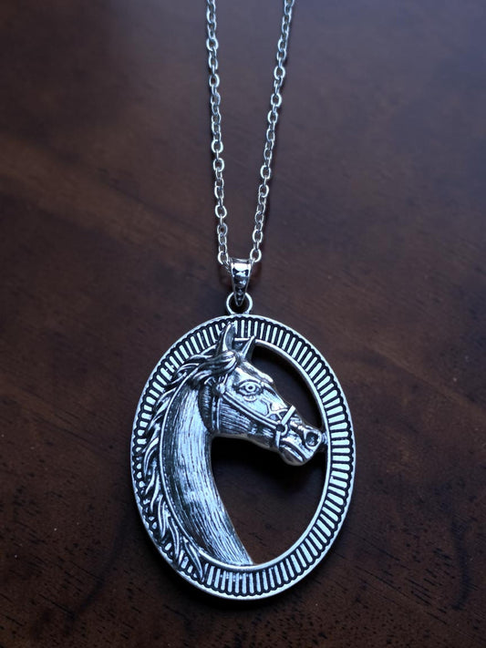 Horseshoe Necklace
