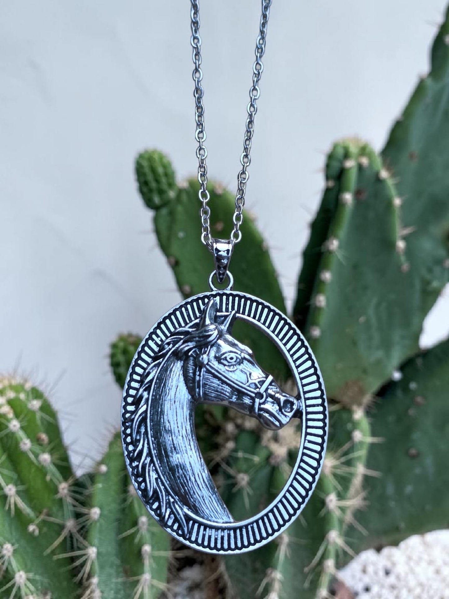 Horseshoe Necklace